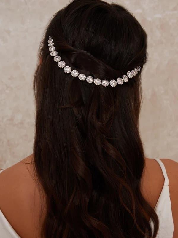 Easy step-by-step tips on how to put on a long hair wig for a natural, secure fit