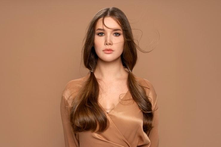 does lyle menendez still wear a wig New photos expert analysis and what this means for his public image