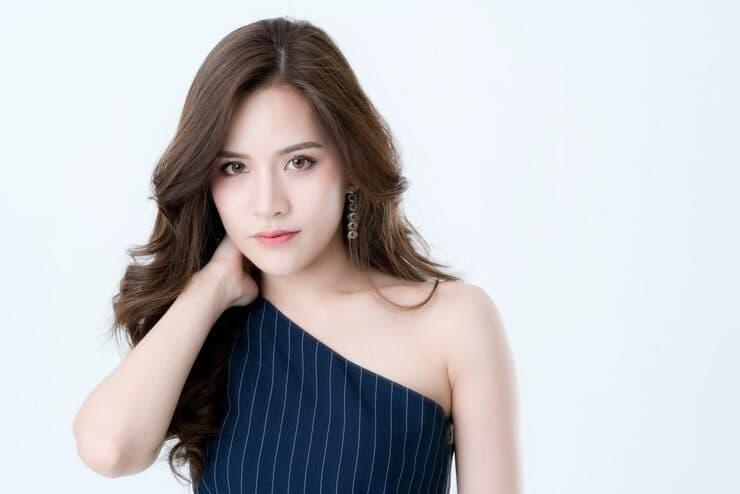 How to Make a Synthetic Wig Look Real with Rooting, Thinning and Easy Styling Tricks