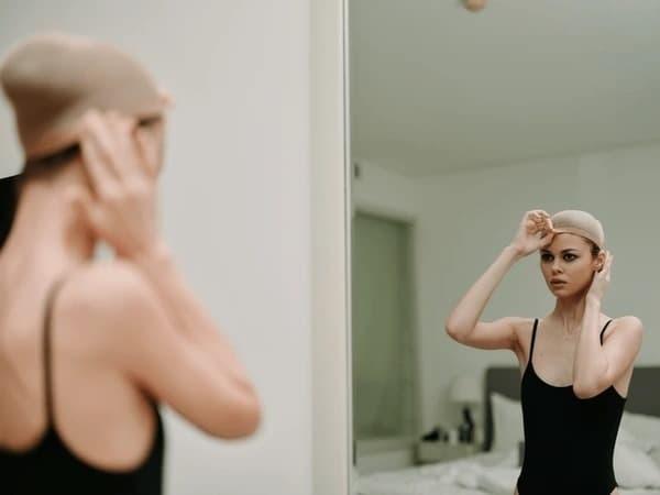 How to Put a Wig On for Beginners 10 Easy Steps and Pro Tips for a Natural Look