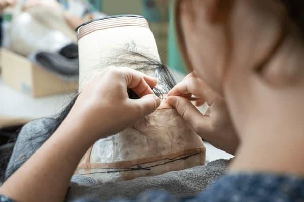 does christina aguilera wear a wig in burlesque answered and behind the scenes hair secrets revealed