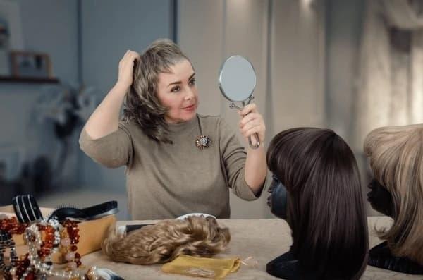 Complete guide on how to care for a wig human hair with pro washing, styling and storage tips