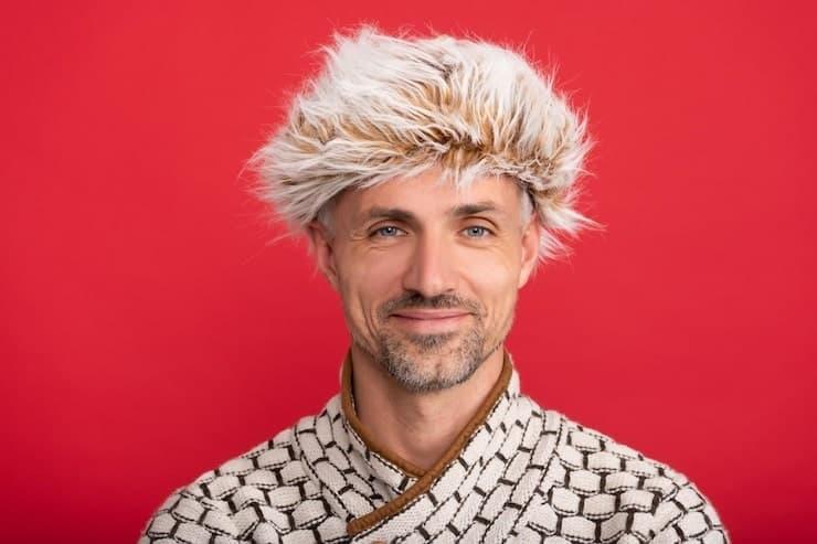 Quick step by step guide on how to use a wig clip for a secure natural look